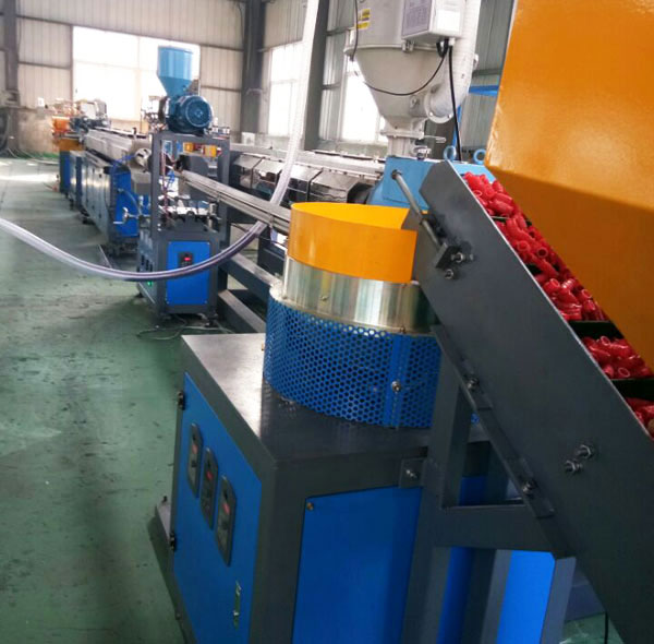 內鑲圓（yuán）柱式滴（dī）灌管生產（chǎn）線