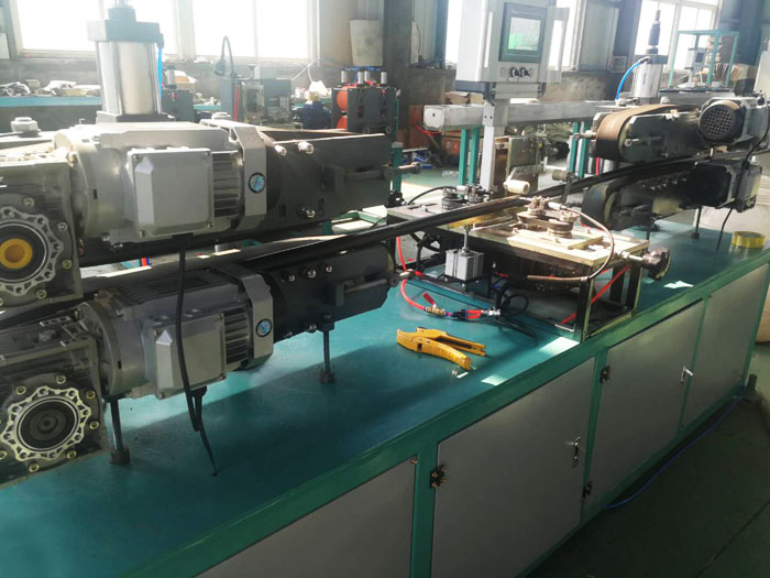 圓柱（zhù）式滴灌（guàn）管生產（chǎn）線