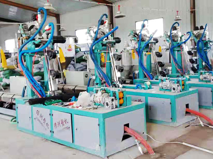 高速迷宮（gōng）式滴灌帶（dài）生產線