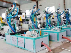 高速迷宮（gōng）式滴灌帶生產線（xiàn）