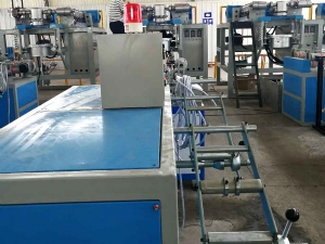 雙層微噴（pēn）帶生產線