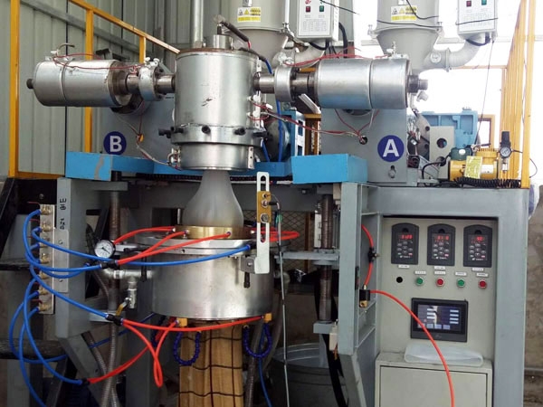 花紋水龍帶生產線